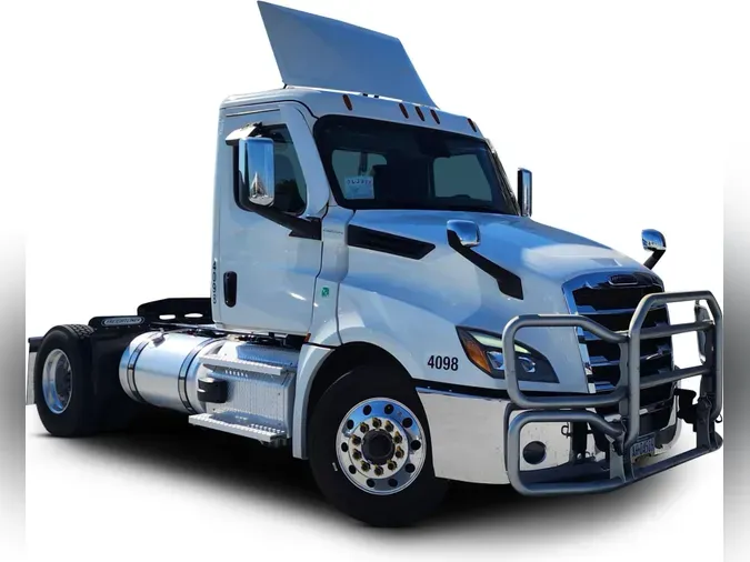 2021 Freightliner Cascadiaeb9ac7d5fdb2f79d8df3e592c8e1f3ea