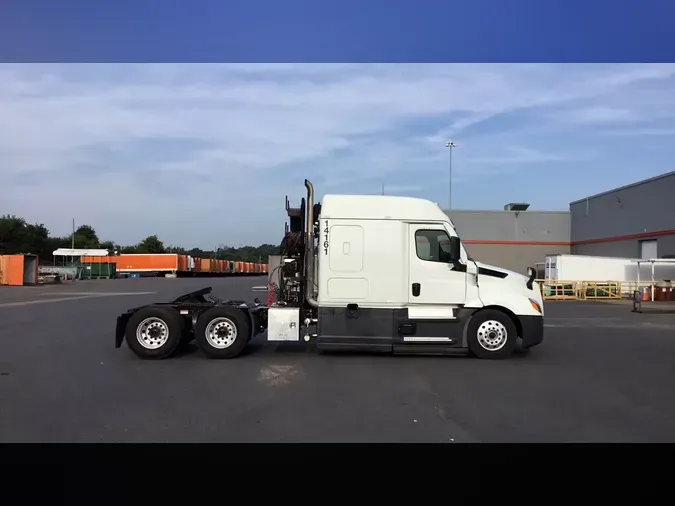 2022 Freightliner Cascadia 126eb9b4aac5166f754d9eb32a62314a4a9