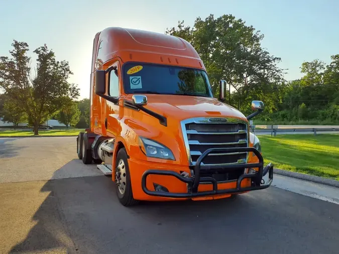 2019 FREIGHTLINER NEW CASCADIA PX12664