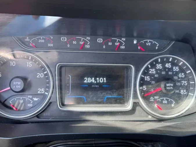 2023 International LT625