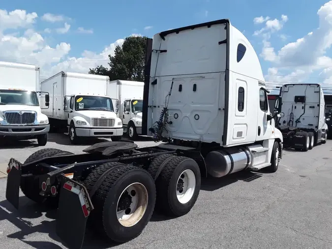 2020 FREIGHTLINER CASCADIA 125