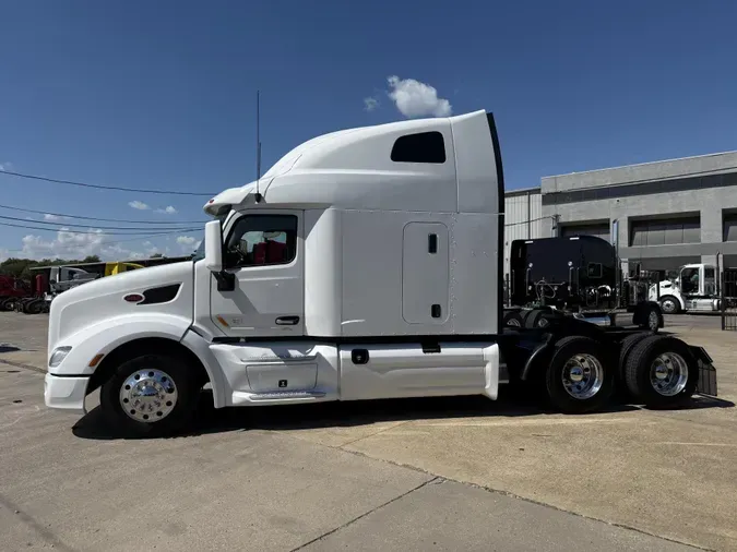 2022 Peterbilt 579