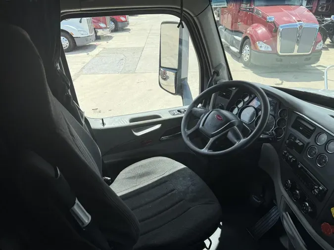 2021 Peterbilt 567