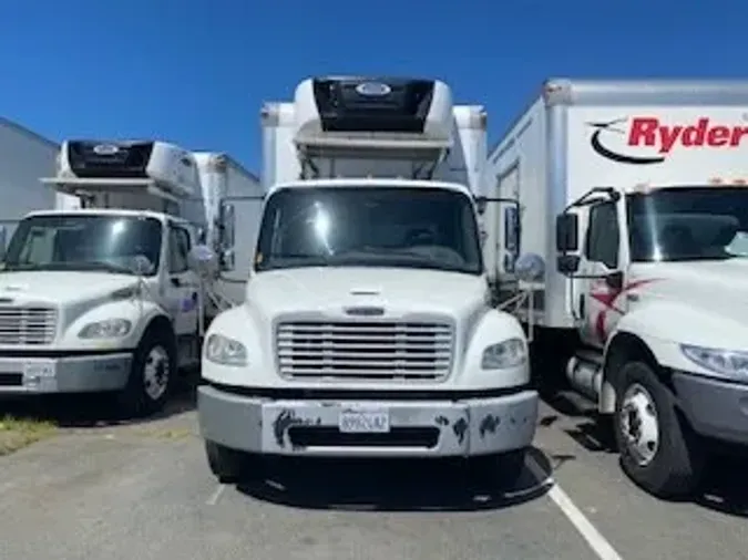 2017 FREIGHTLINER/MERCEDES M2 106