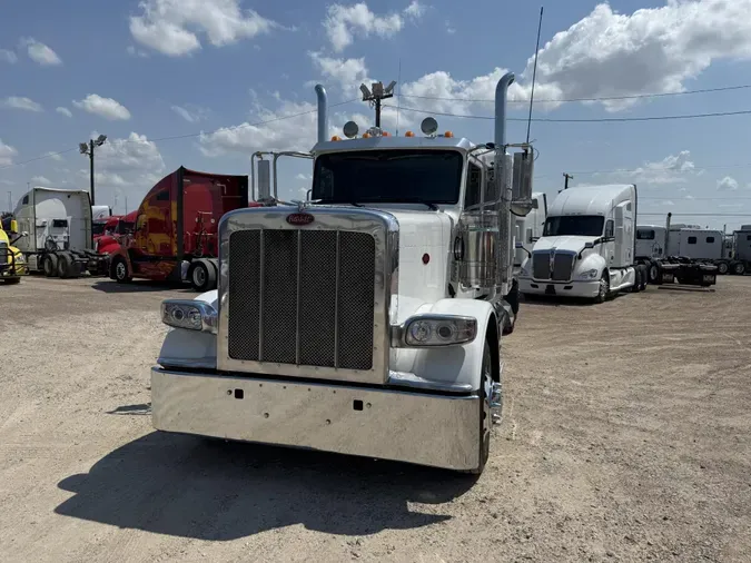 2023 Peterbilt 389