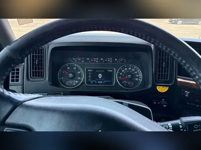 2020 INTERNATIONAL LT