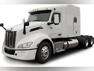 2022 Peterbilt 579