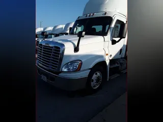 2016 FREIGHTLINER/MERCEDES CASCADIA 125