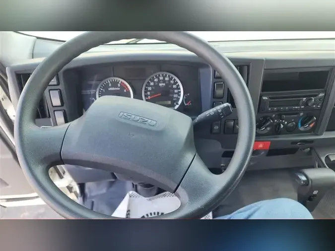 2020 ISUZU NPR-HD