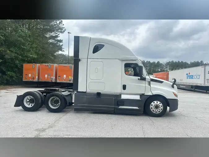 2021 Freightliner Cascadia