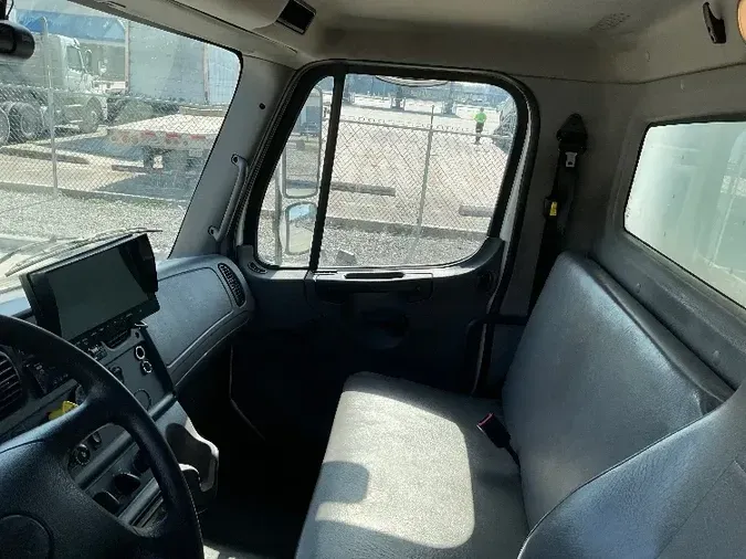 2019 Freightliner M2