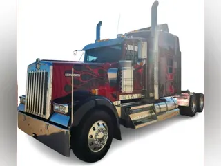 2021 Kenworth W900L