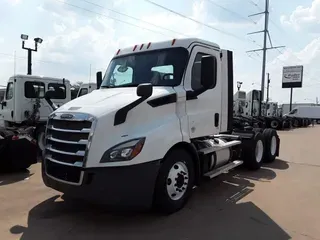2019 FREIGHTLINER NEW CASCADIA 116
