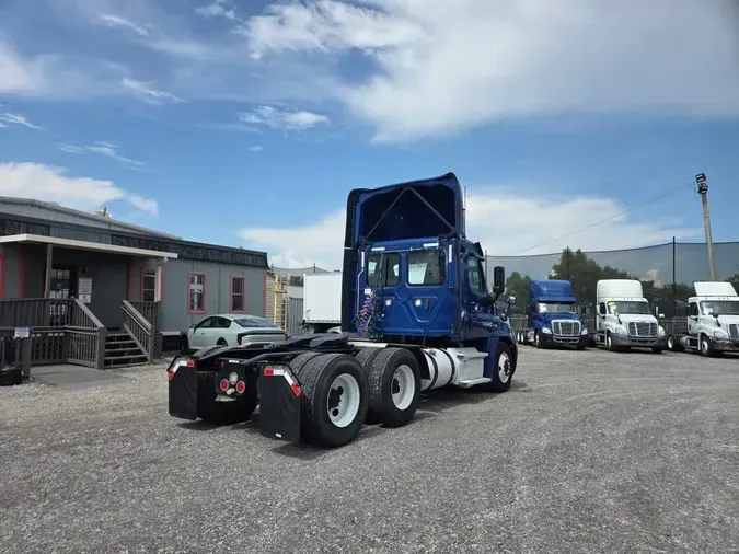 2020 FREIGHTLINER/MERCEDES CASCADIA 125ebc2fdda1682a8b09f2643baf1a675fd