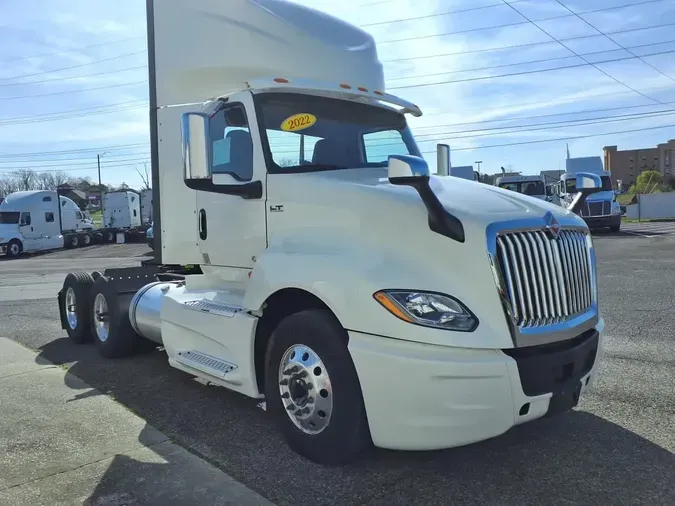 2022 NAVISTAR INTERNATIONAL LT625 DAYCAB T/A