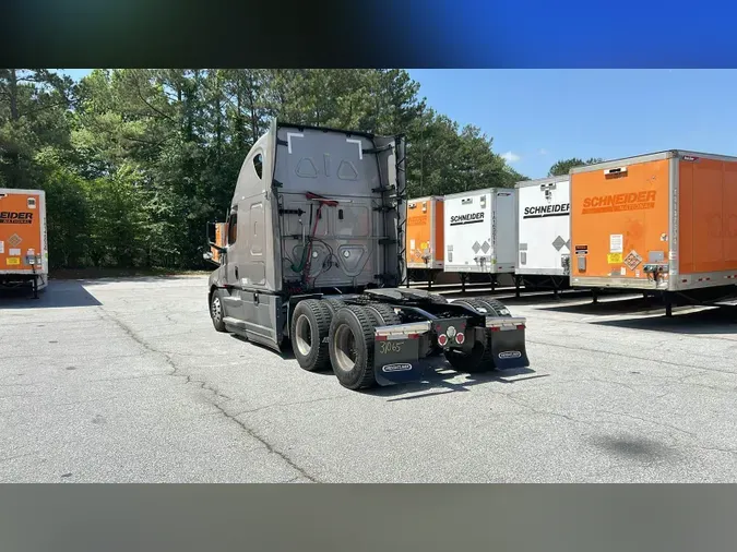 2024 Freightliner Cascadia