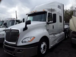 2019 NAVISTAR INTERNATIONAL LT625 SLPR CAB