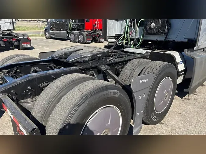 2022 INTERNATIONAL LT