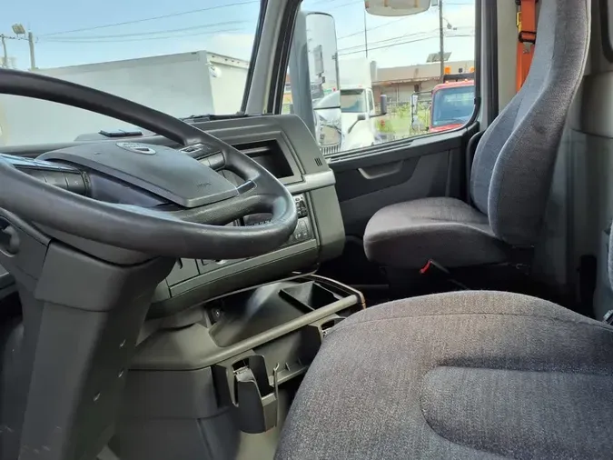 2019 VOLVO VNL