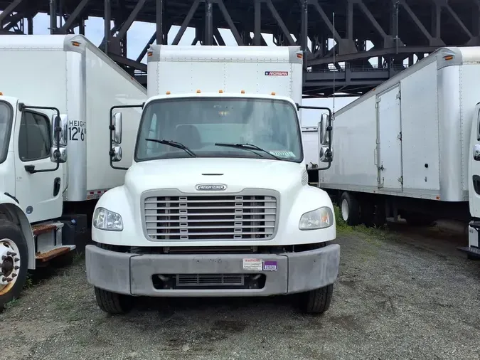 2018 FREIGHTLINER M2 106
