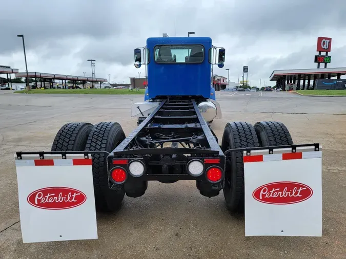 2021 Peterbilt 337