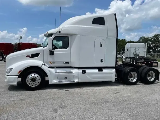 2022 Peterbilt 579