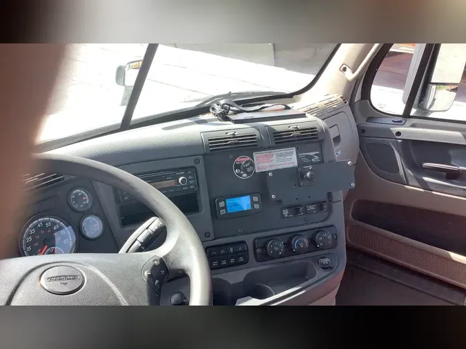 2019 Freightliner Cascadia 125