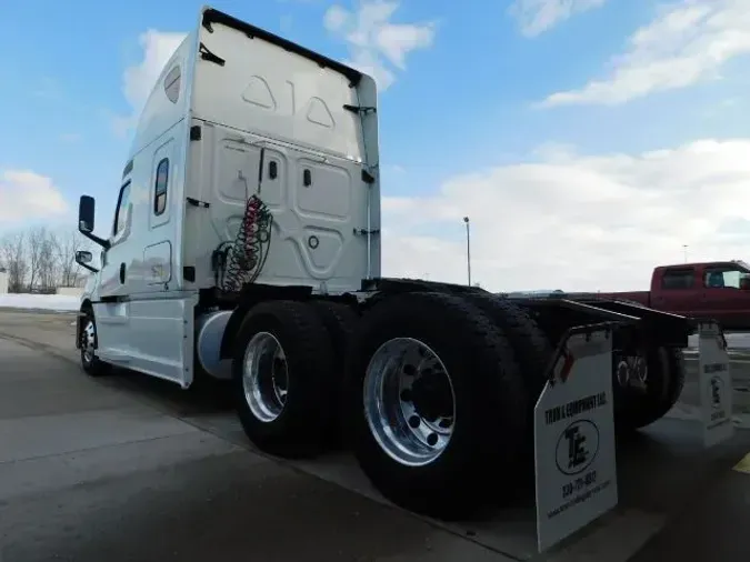 2020 Freightliner Cascadia