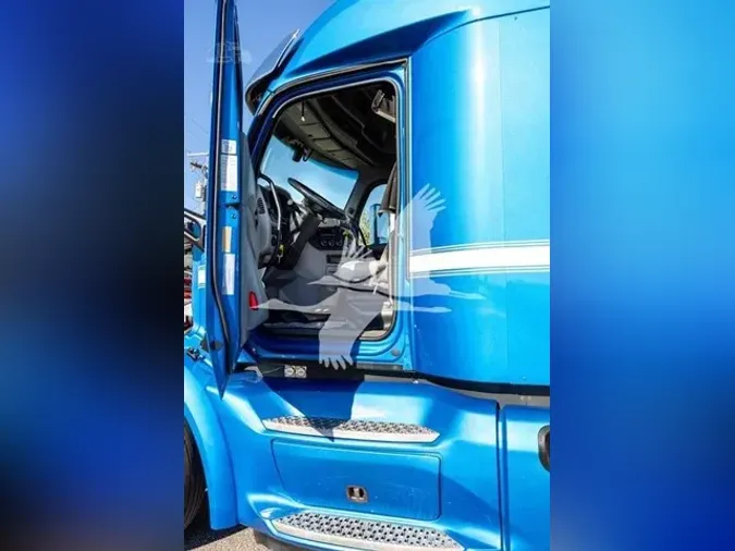 2022 PETERBILT 579