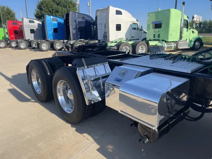 2020 Peterbilt 567