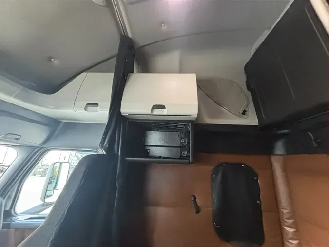 2022 Freightliner CA126SLPebd5bc42a5baffa64ef83b2f87a5a2b3