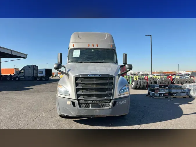 2020 Freightliner Cascadia 126