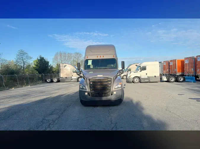2021 Freightliner Cascadia
