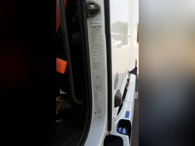 2018 Volvo VNL 740