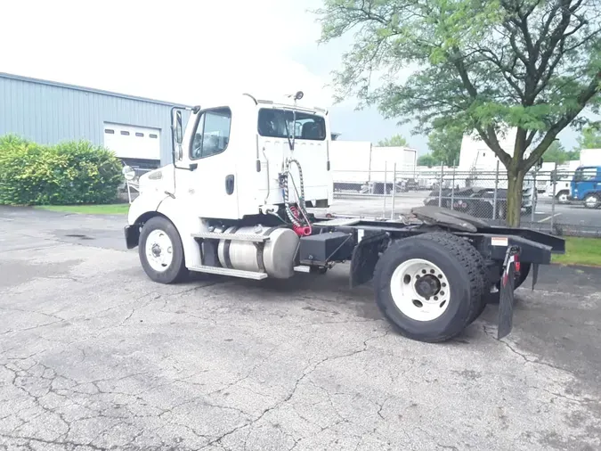 2017 FREIGHTLINER/MERCEDES M2-112