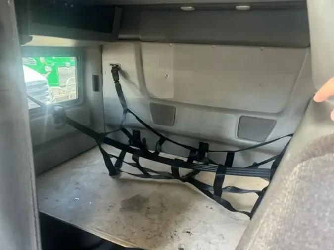 2020 NAVISTAR INTERNATIONAL LT625 SLPR CAB