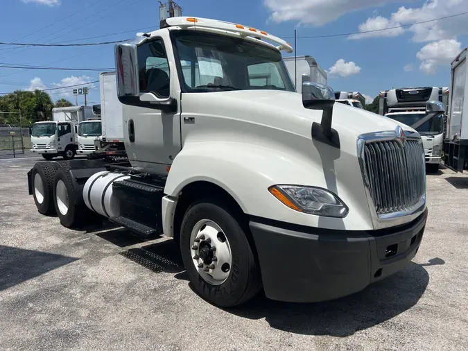 2020 NAVISTAR INTERNATIONAL LT625 DAYCAB T/A