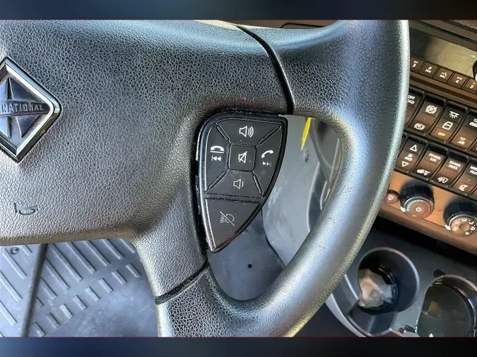 2022 INT LT625 6x4