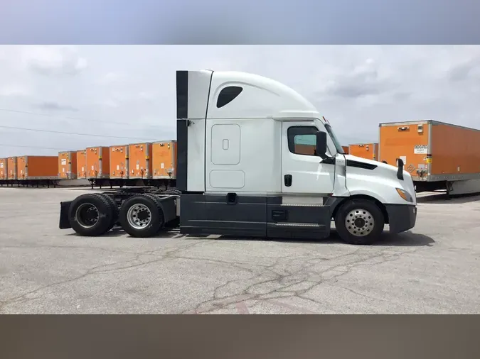 2021 Freightliner Cascadia