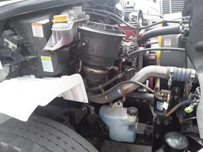 2019 FREIGHTLINER M2 106