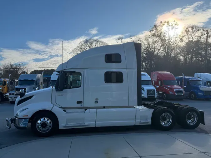 2020 Volvo VNL64T860