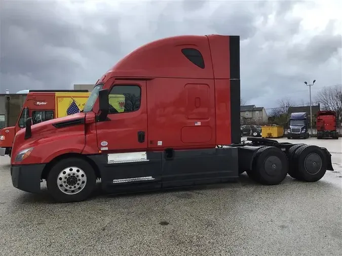 2021 FREIGHTLINER CA126