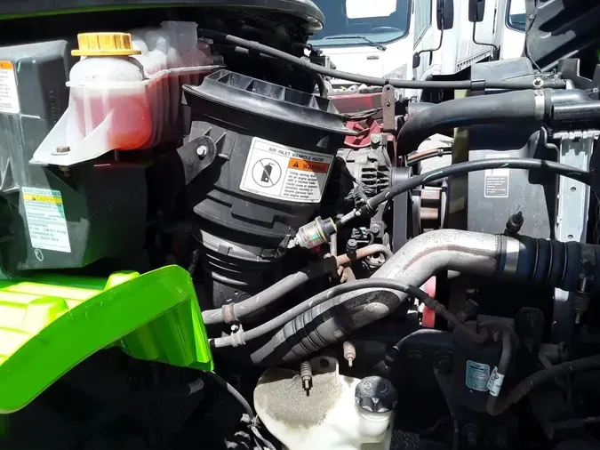 2019 FREIGHTLINER M2 106