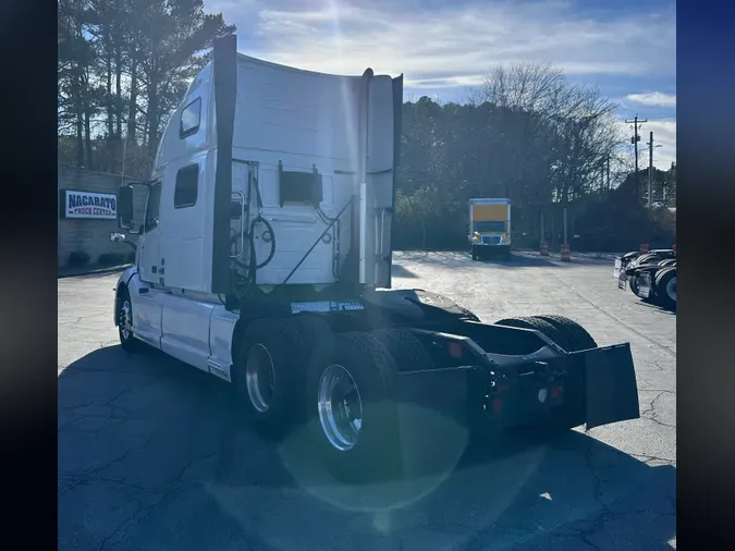 2019 VOLVO VNL64T860