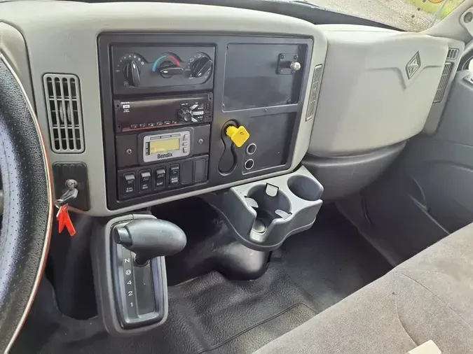 2019 NAVISTAR INTERNATIONAL 4300