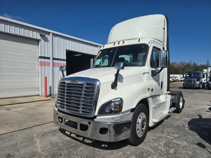 2020 FREIGHTLINER/MERCEDES CASCADIA 125ebf32c309ae31bfd3aa006ef9791fb99