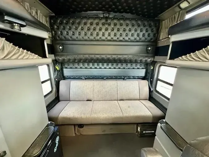 2022 Kenworth W900L