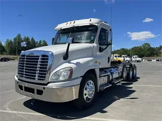 2013 FREIGHTLINER CASCADIA 125