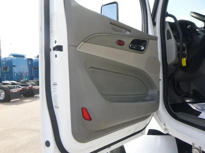 2020 Peterbilt 567