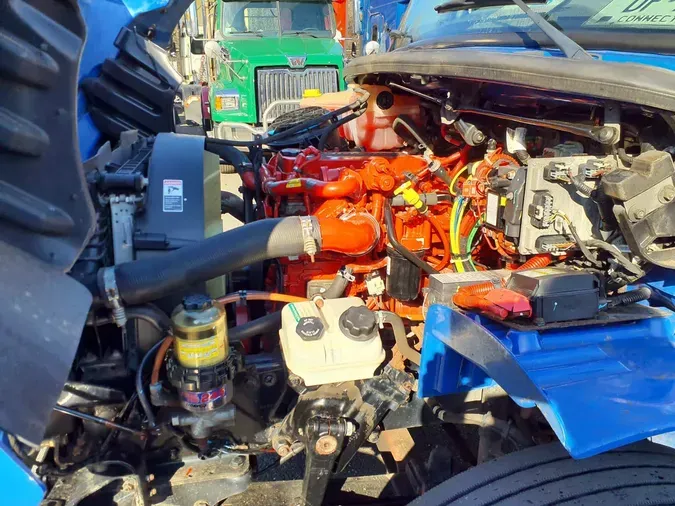 2020 FREIGHTLINER/MERCEDES M2 106